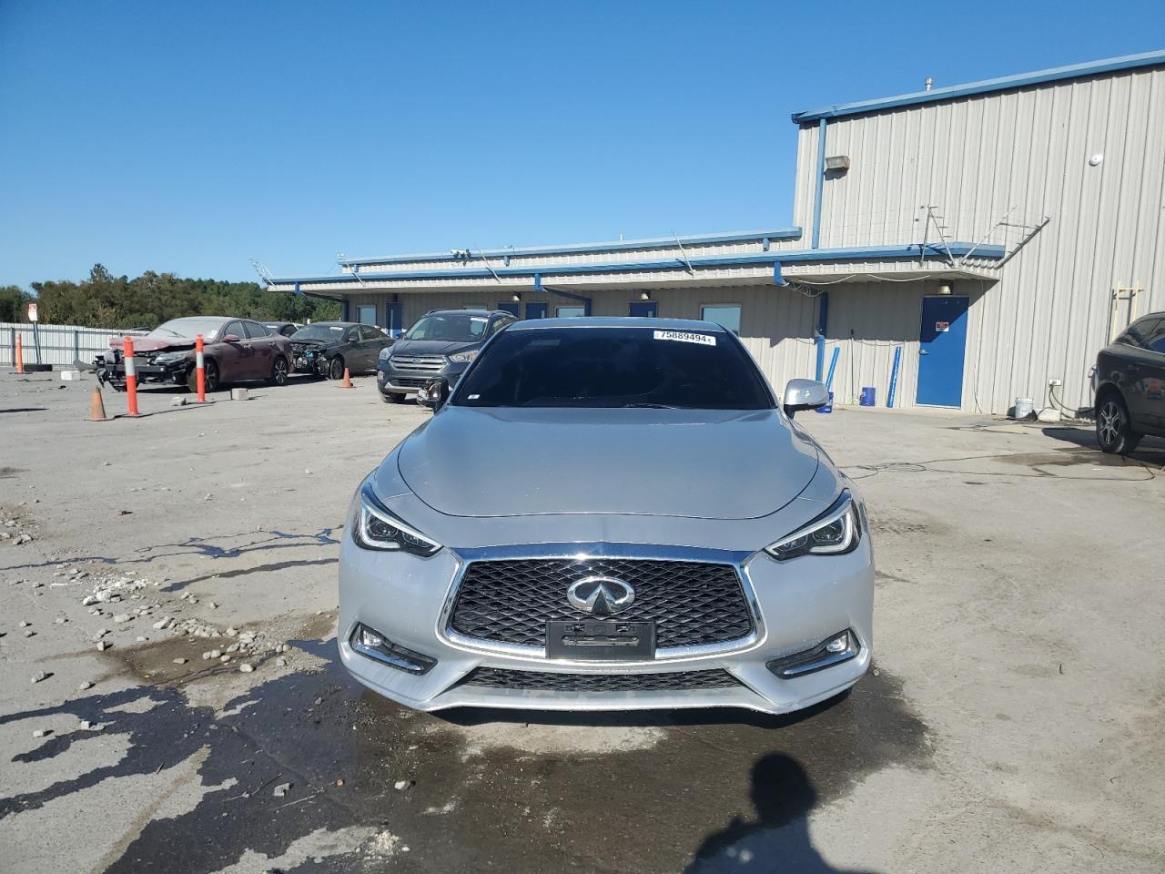 2017 Infiniti Q60 VIN JN1CV7EK8HM110996 Copart auction photo, vandalism damage thumbnail 5