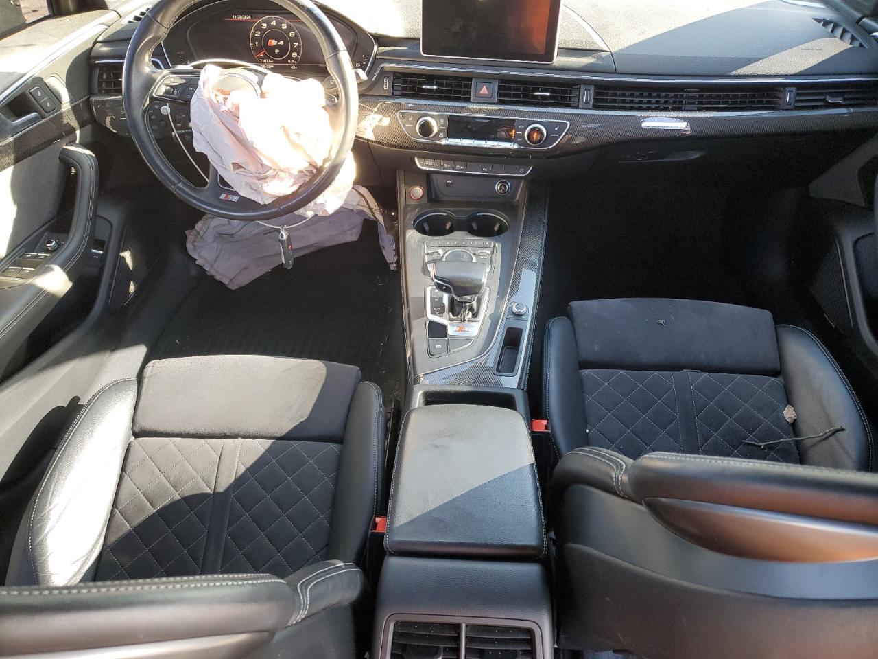 2019 Audi RS4 VIN WAUC4AF4XKA002270 Copart auction photo, front end / minor dent/scratches damage thumbnail 8