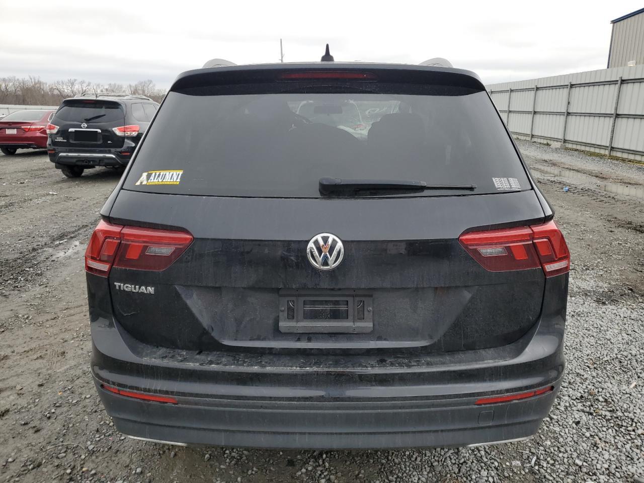 2020 Volkswagen Tiguan VIN 3VV1B7AX2LM097028 Copart auction photo, front end / side damage thumbnail 6
