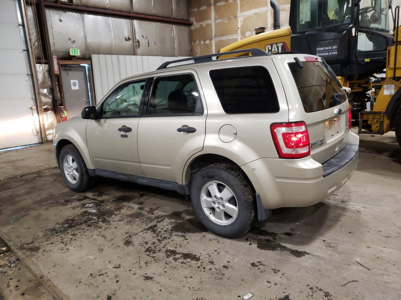 2011 Ford Escape VIN 1FMCU9DG8BKA98517 Copart auction photo, minor dent/scratches damage thumbnail 2