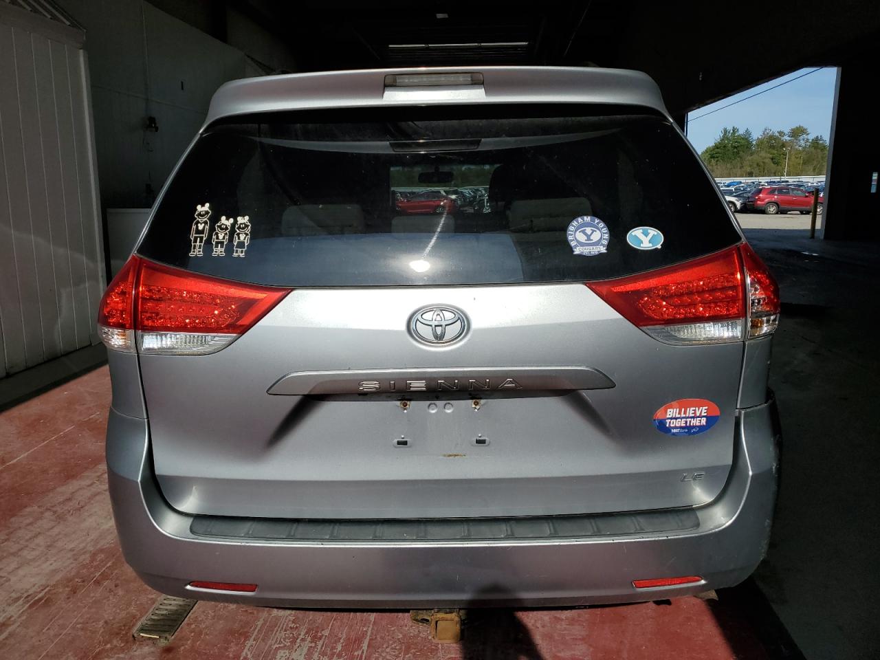 2011 Toyota Sienna VIN 5TDKK3DC7BS163978 Copart auction photo, rear end damage thumbnail 6