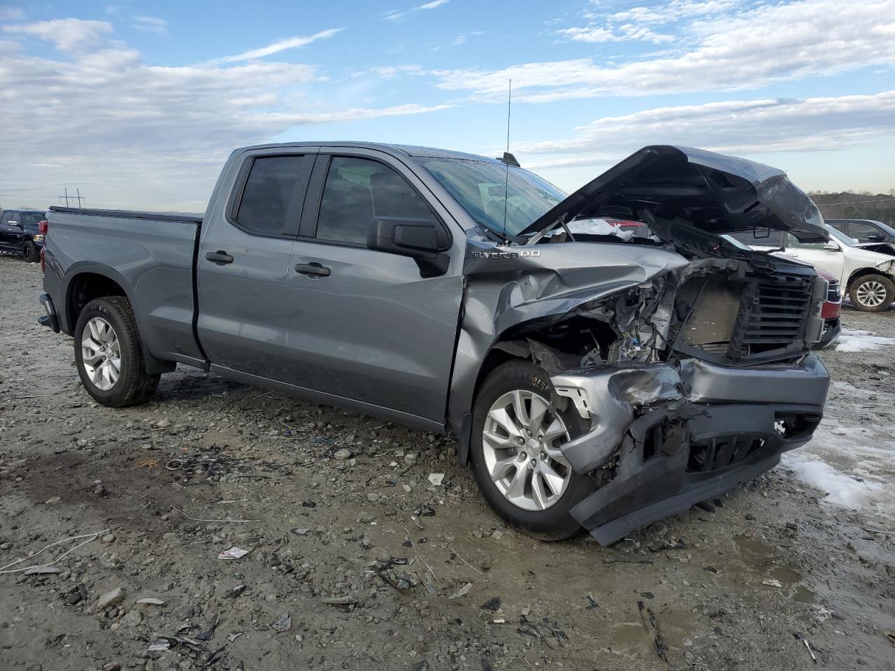 2022 Chevrolet Silverado VIN 1GCRWBEK4NZ144049 Copart auction photo, front end / side damage thumbnail 4