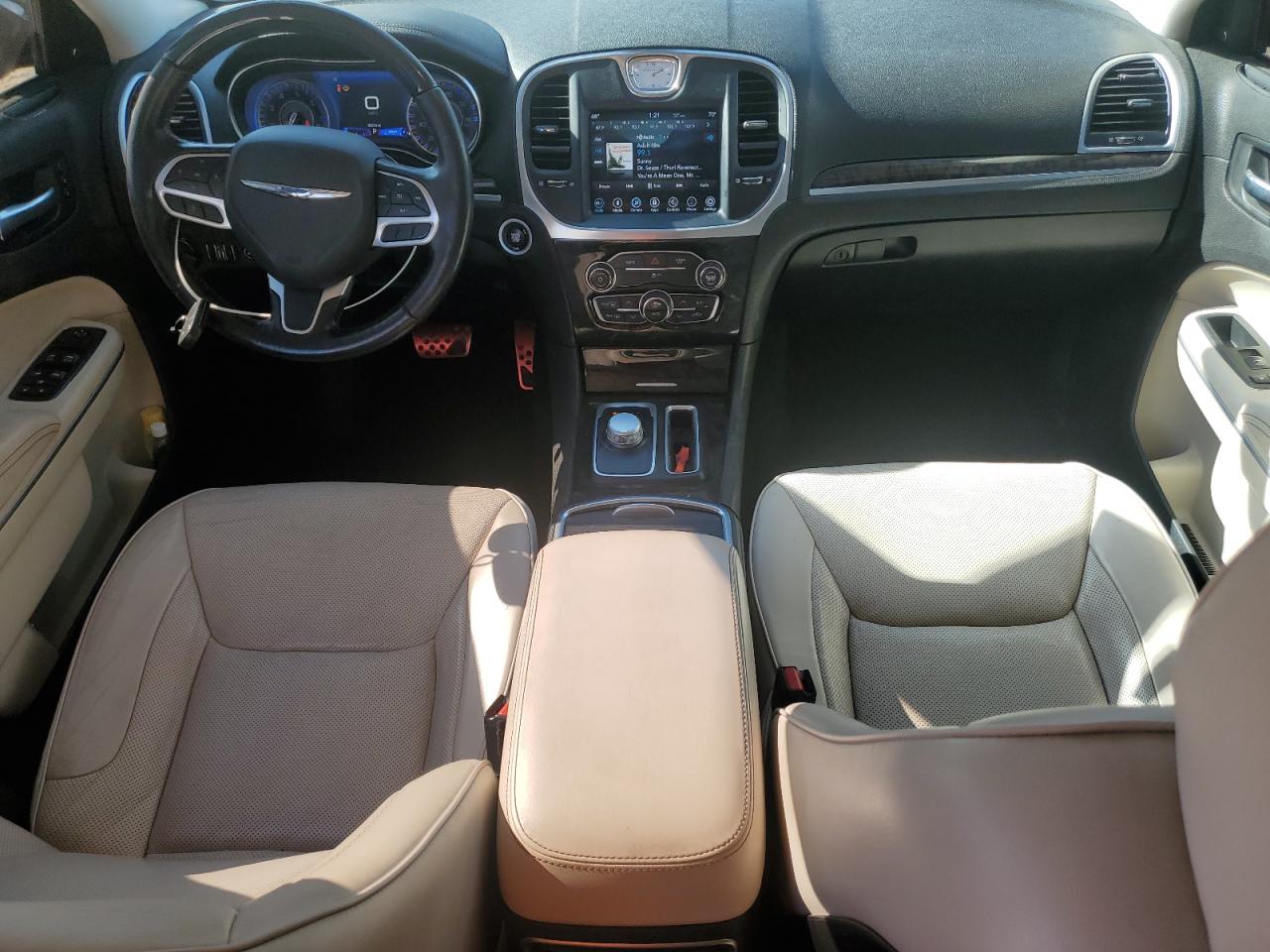 2019 Chrysler 300 VIN 2C3CCAEG5KH689519 Copart auction photo, front end damage thumbnail 8