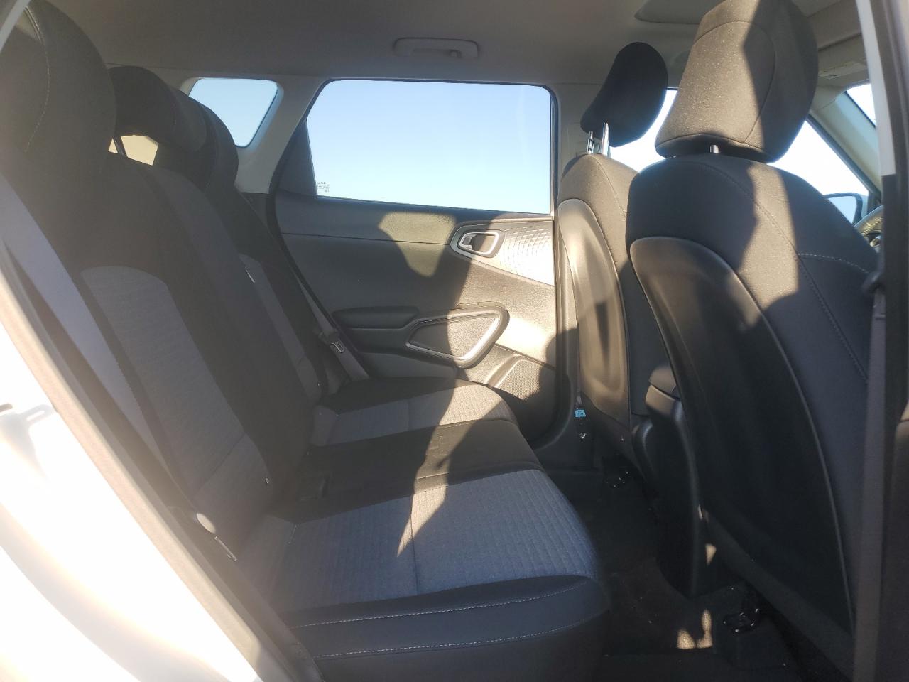 2020 KIA Soul VIN KNDJ63AUXL7010682 Copart auction photo, front end / minor dent/scratches damage thumbnail 11