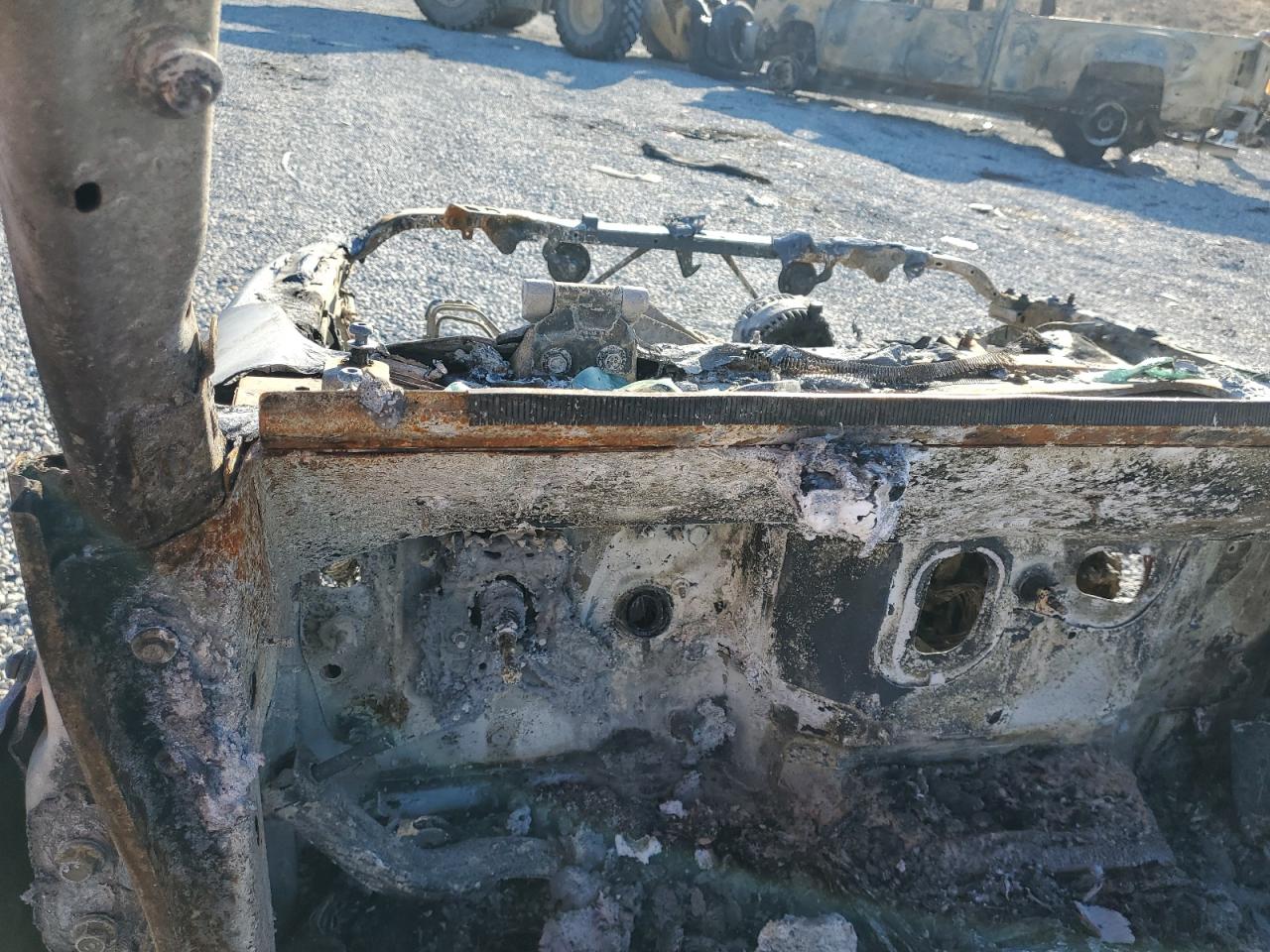 2020 Jeep Gladiator VIN 1C6HJTAG8LL137257 Copart auction photo, burn damage thumbnail 9
