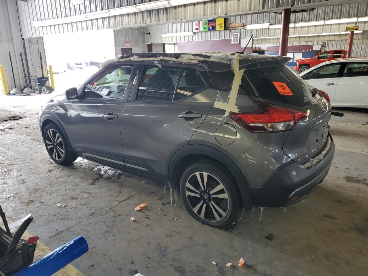 2019 Nissan Kicks VIN 3N1CP5CU1KL558517 Copart auction photo, top/roof damage thumbnail 2