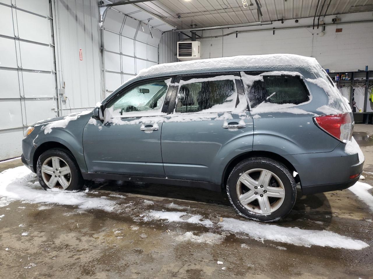 2009 Subaru Forester VIN JF2SH64679H753155 Copart auction photo, front end / side damage thumbnail 2