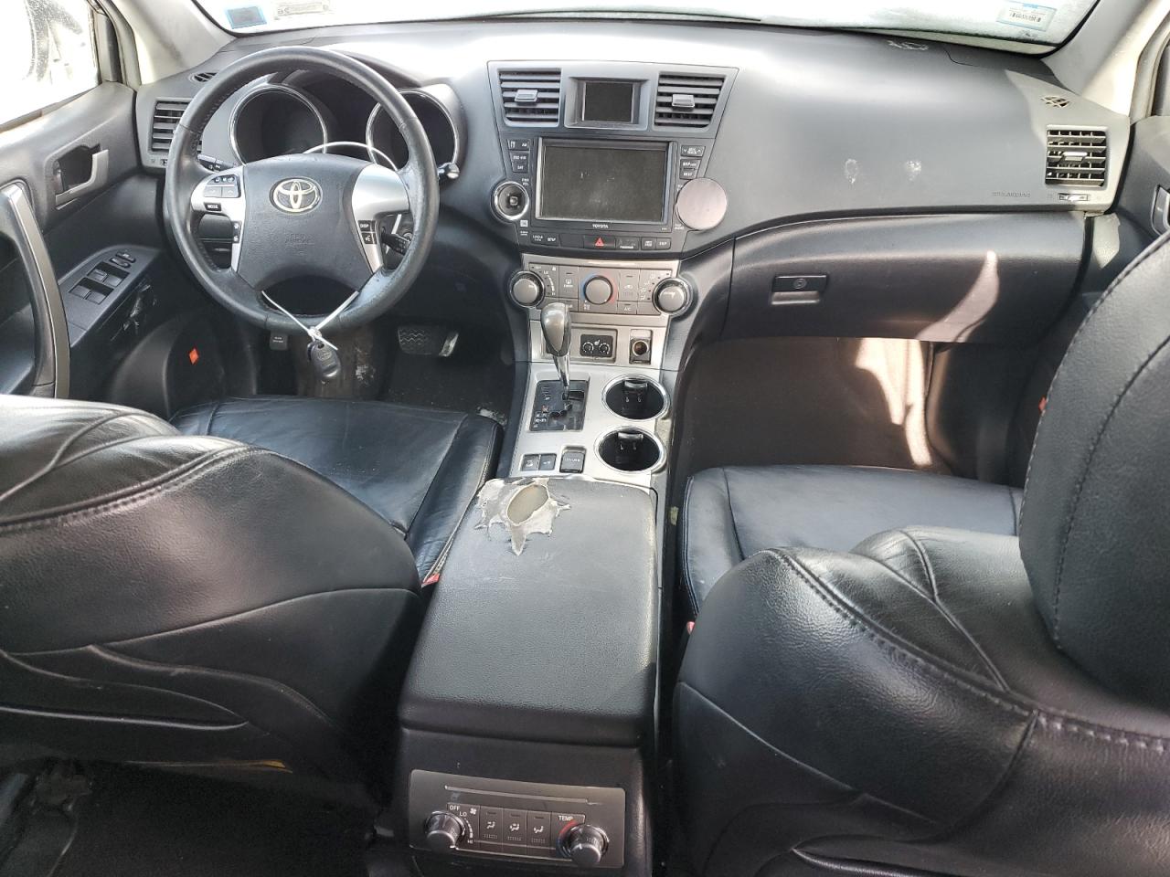 2012 Toyota Highlander VIN 5TDBK3EHXCS166501 Copart auction photo, front end damage thumbnail 8