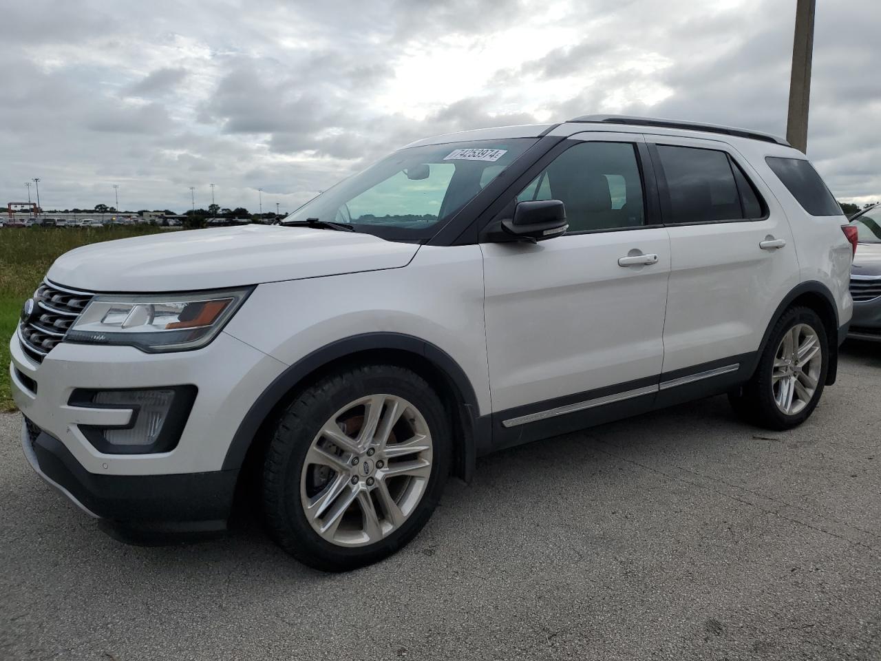 2016 Ford Explorer VIN 1FM5K7D80GGD35460