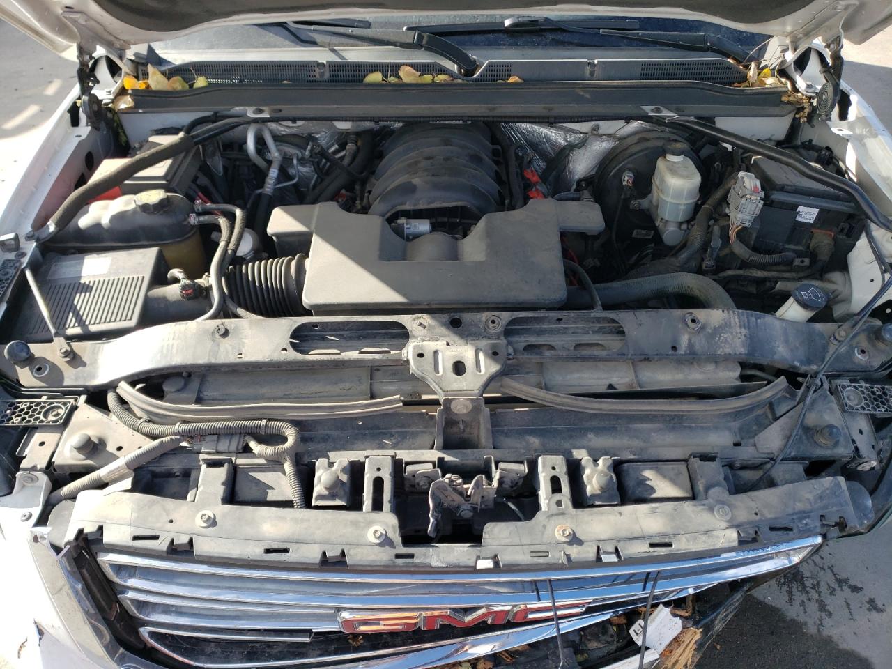 2015 GMC Yukon VIN 1GKS2HKC1FR260778 Copart auction photo, front end / hail damage thumbnail 13