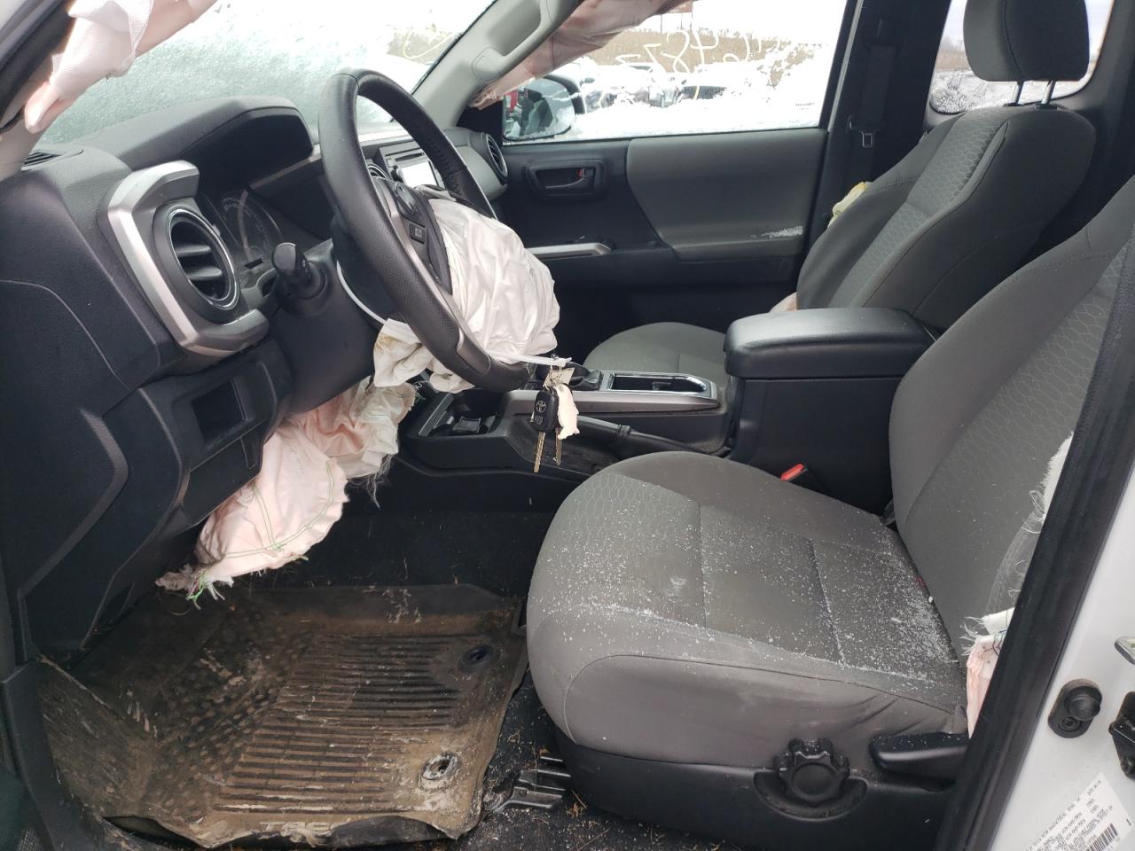 2016 Toyota Tacoma VIN 5TFSX5EN5GX046219 Copart auction photo, front end / side damage thumbnail 7