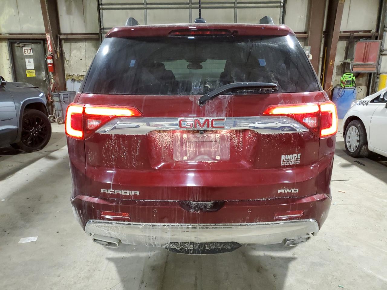 2018 GMC Acadia VIN 1GKKNXLS0JZ162843 Copart auction photo, front end / minor dent/scratches damage thumbnail 6