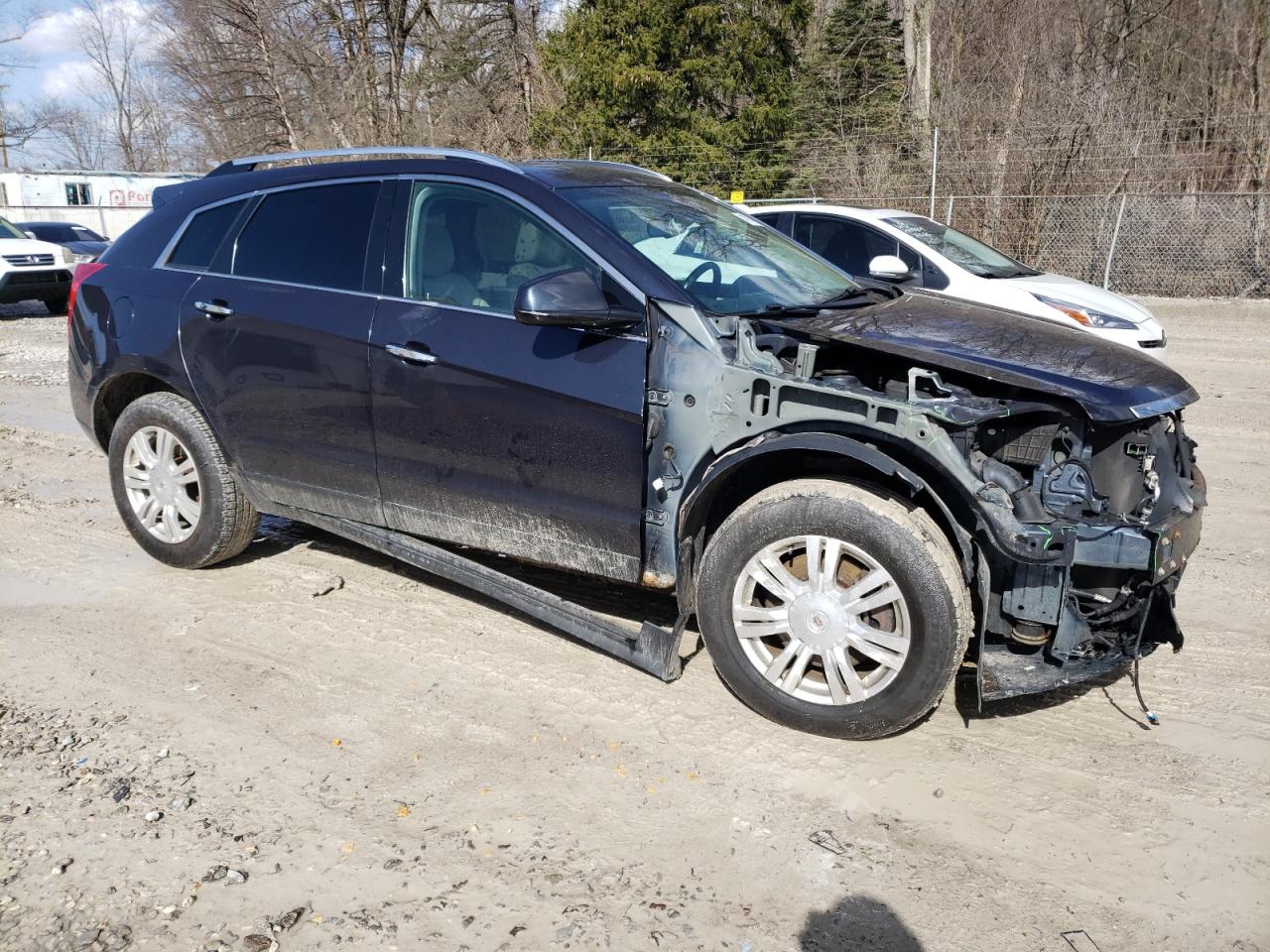 2014 Cadillac SRX VIN 3GYFNEE37ES577596 Copart auction photo, front end / side damage thumbnail 4