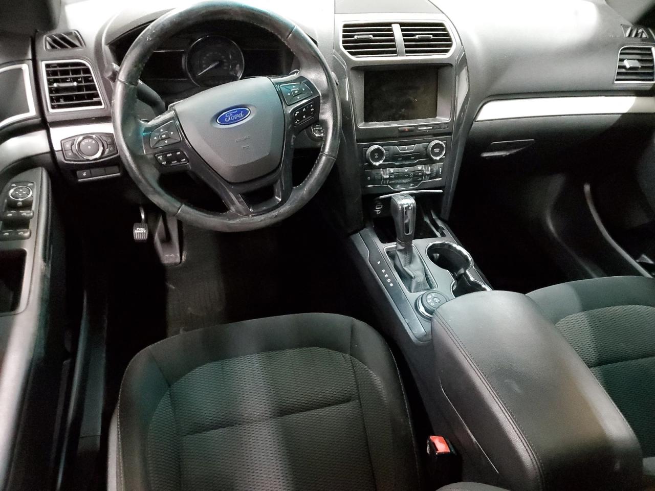 2016 Ford Explorer VIN 1FM5K8D82GGC97252 Copart auction photo, side / front end damage thumbnail 8