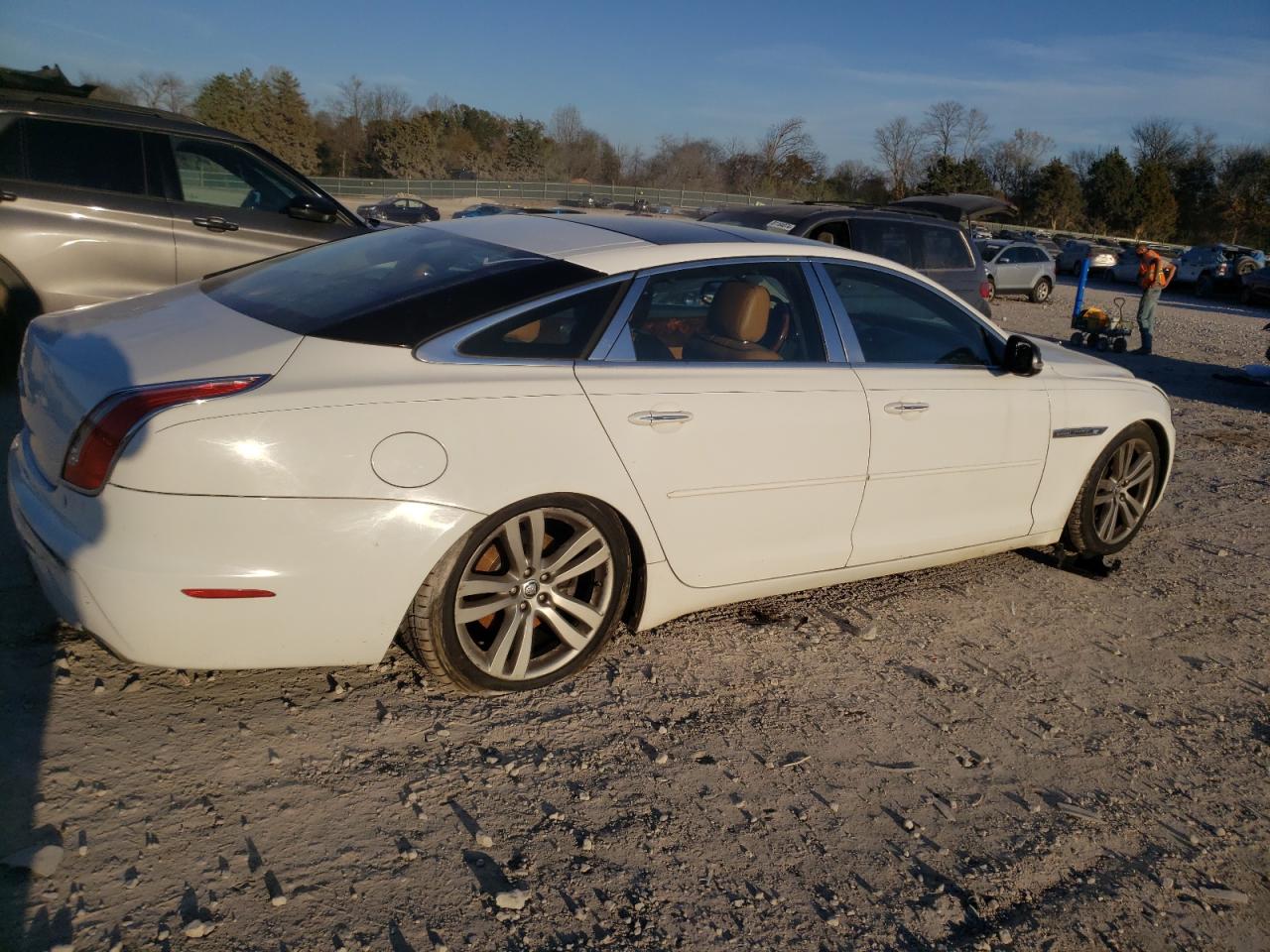 2012 Jaguar XJ VIN SAJWA2GBXCLV32970 Copart auction photo, front end / rear end damage thumbnail 3