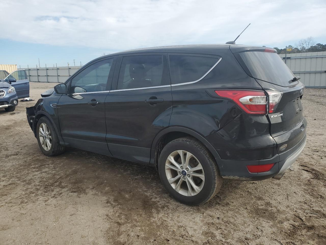 2017 Ford Escape VIN 1FMCU0GD5HUA93530 Copart auction photo, front end damage thumbnail 2