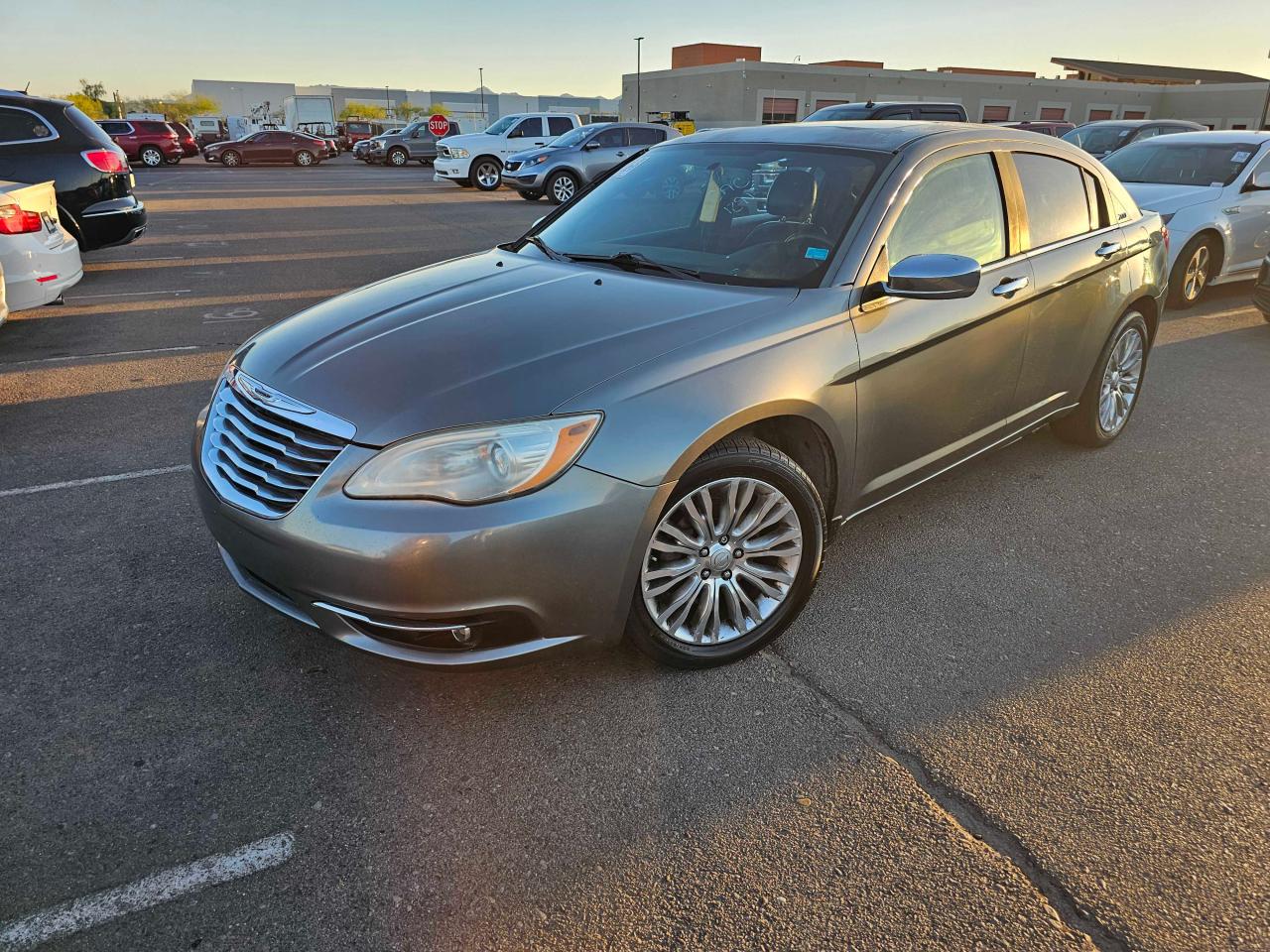 2012 Chrysler 200 VIN 1C3CCBCB3CN271076 Copart auction photo, normal wear / minor dent/scratches damage thumbnail 2