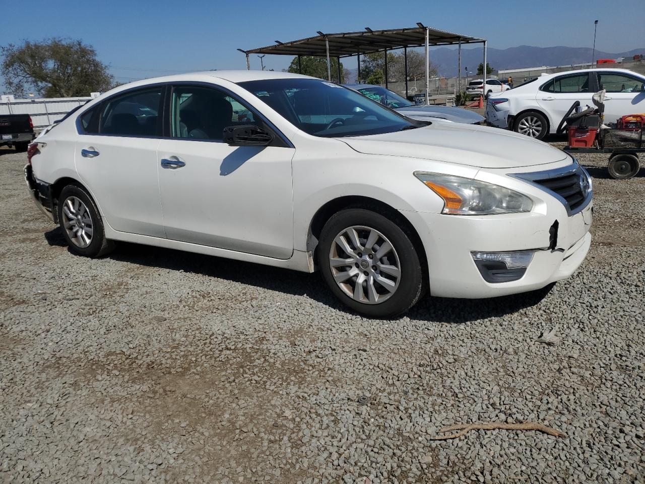 2015 Nissan Altima VIN 1N4AL3AP5FC127994 Copart auction photo, rear end / front end damage thumbnail 4