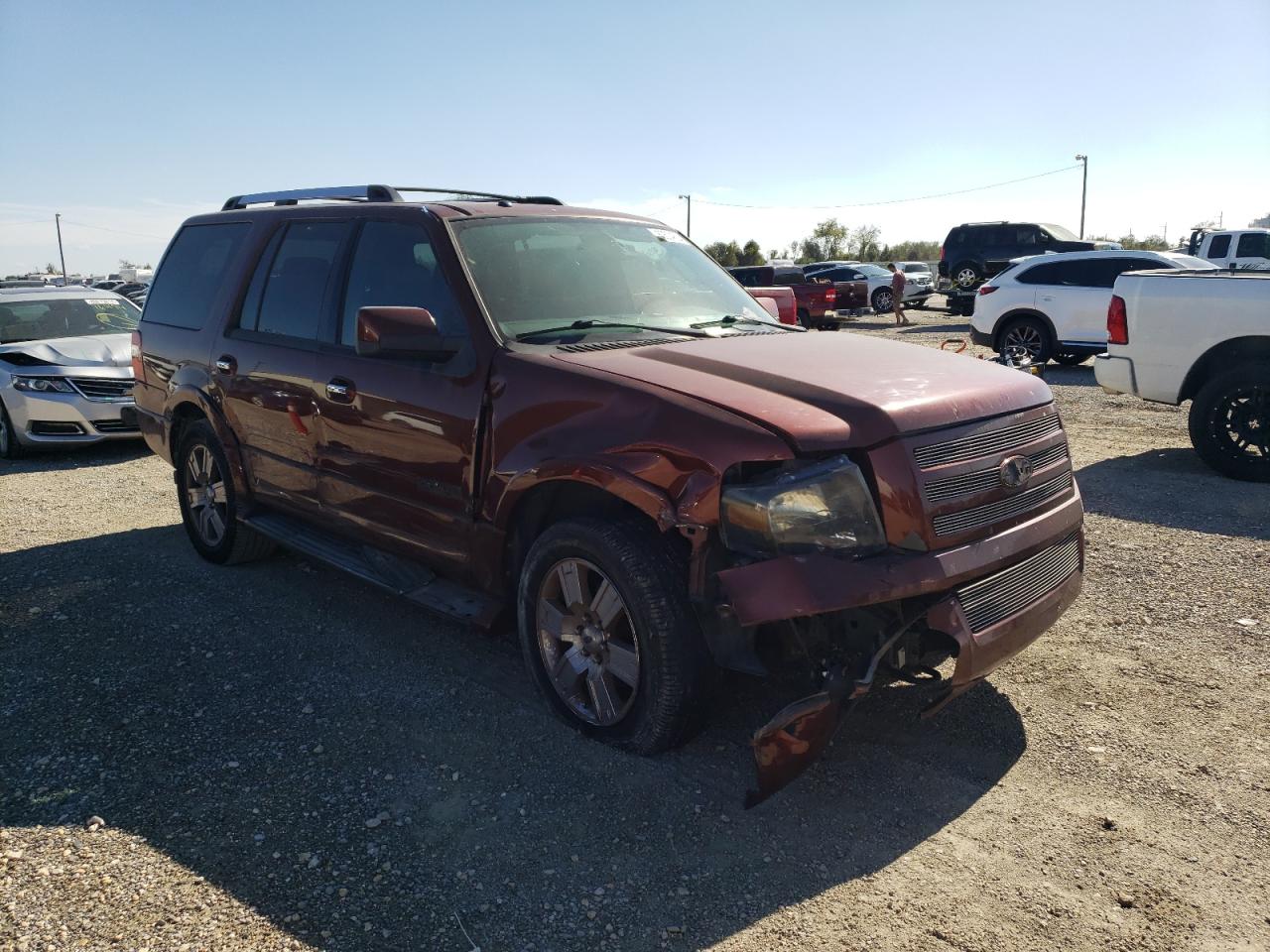 2007 Ford Expedition VIN 1FMFU20517LA68558 Copart auction photo, side / front end damage thumbnail 4