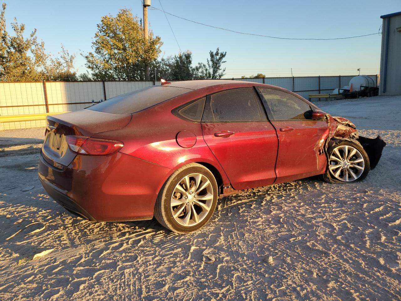 2015 Chrysler 200 VIN 1C3CCCBG8FN514176 Copart auction photo, front end / minor dent/scratches damage thumbnail 3