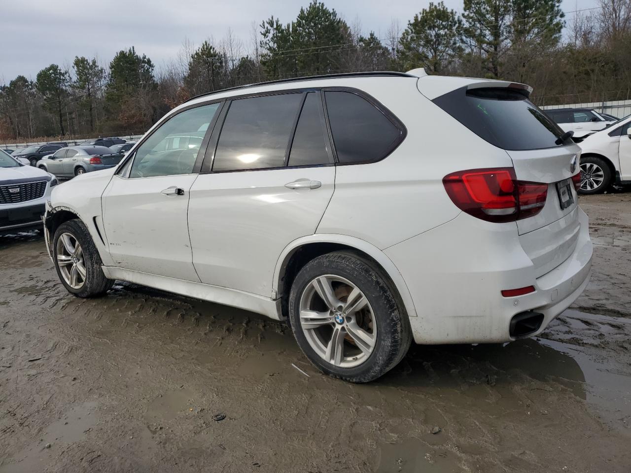 2015 BMW X5 VIN 5UXKR0C53F0P08398 Copart auction photo, front end / minor dent/scratches damage thumbnail 2