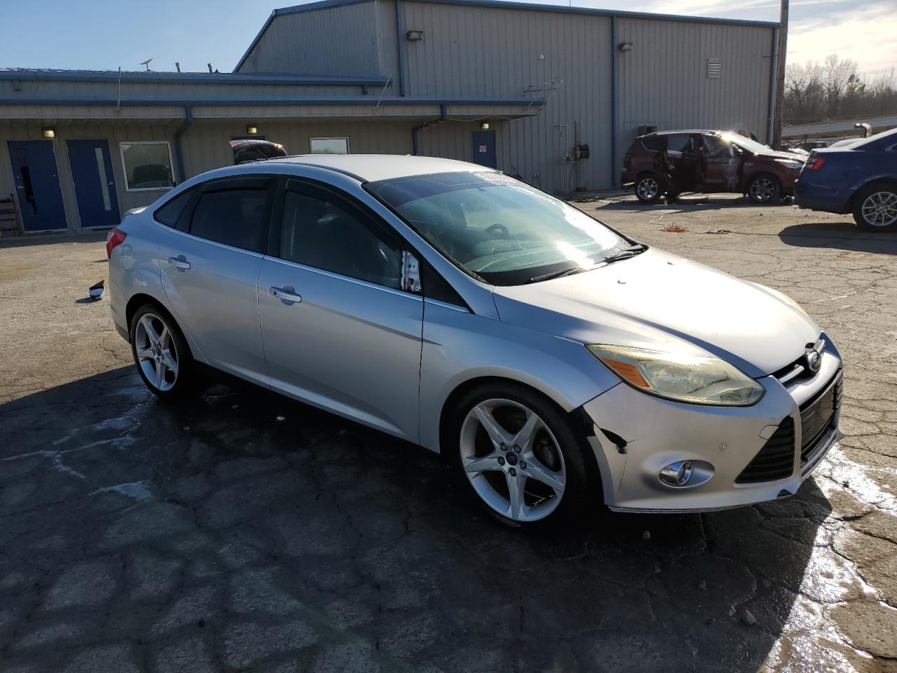 2013 Ford Focus VIN 1FADP3J26DL207548 Copart auction photo, front end / side damage thumbnail 4