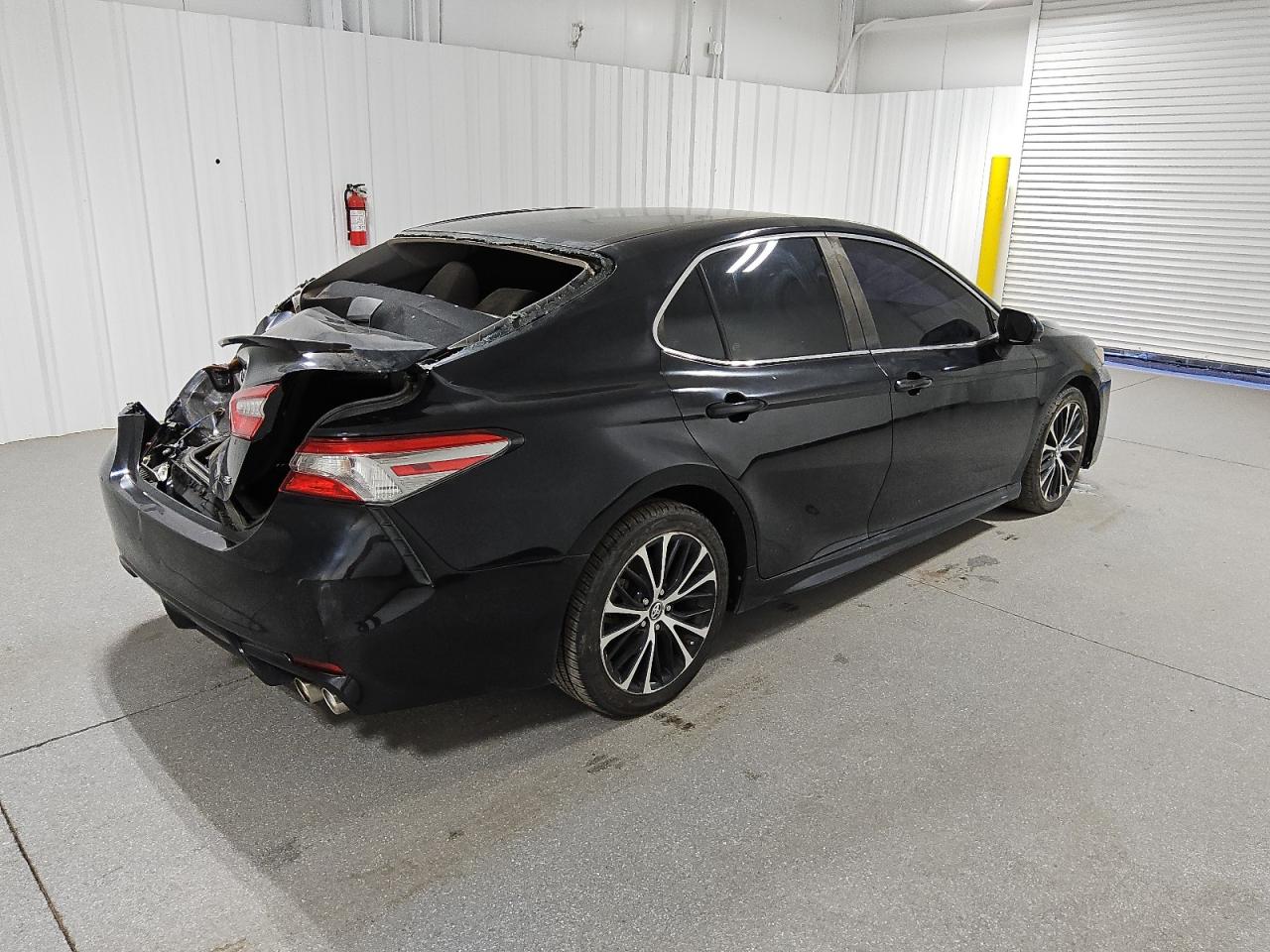2018 Toyota Camry VIN 4T1B11HK9JU555875 Copart auction photo, rear end / frame damage damage thumbnail 3