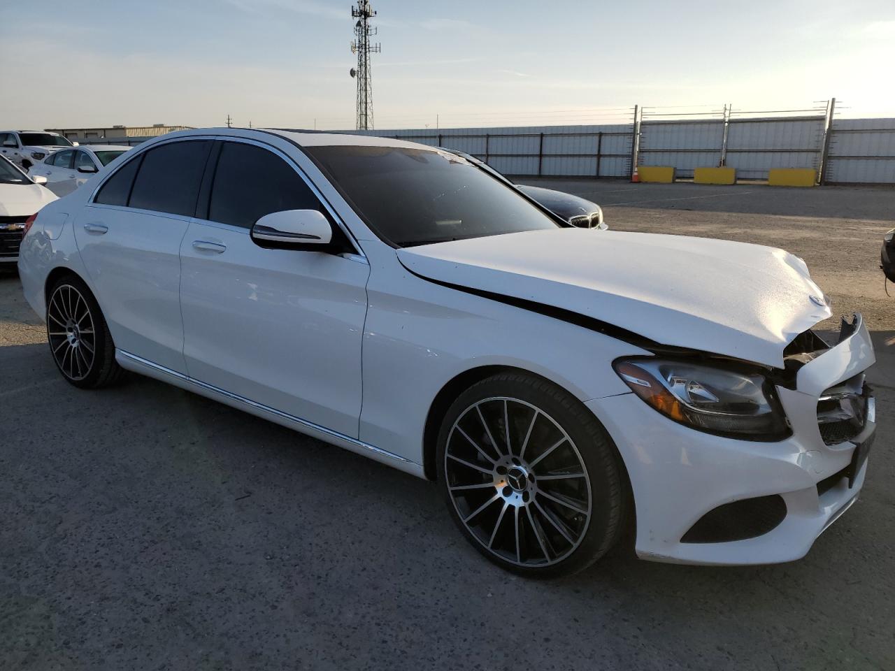 2018 Mercedes-Benz C-klasse VIN 55SWF4JB6JU265829 Copart auction photo, front end damage thumbnail 4
