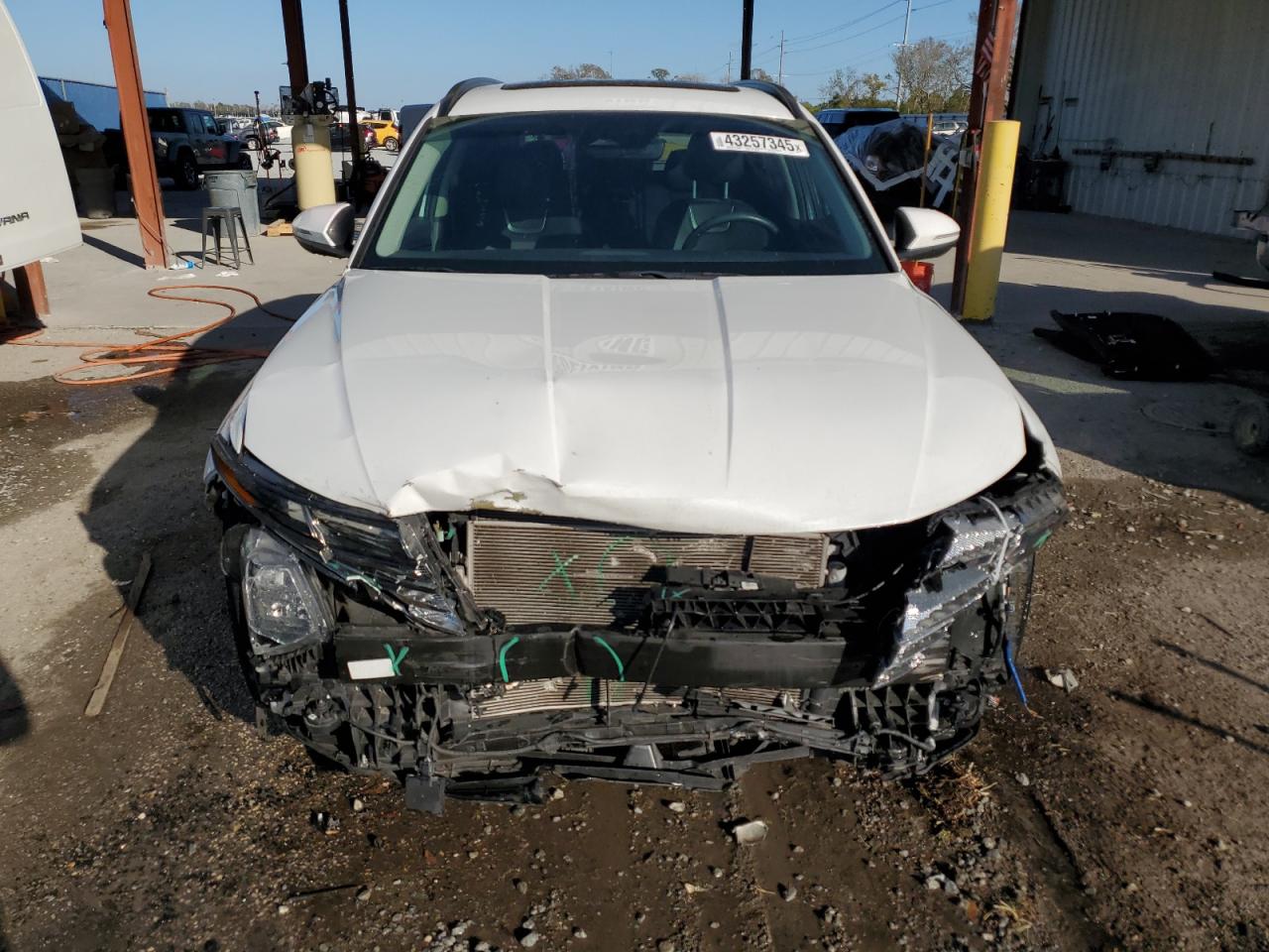 2022 Hyundai Tucson VIN 5NMJC3AE4NH011839 Copart auction photo, front end damage thumbnail 5