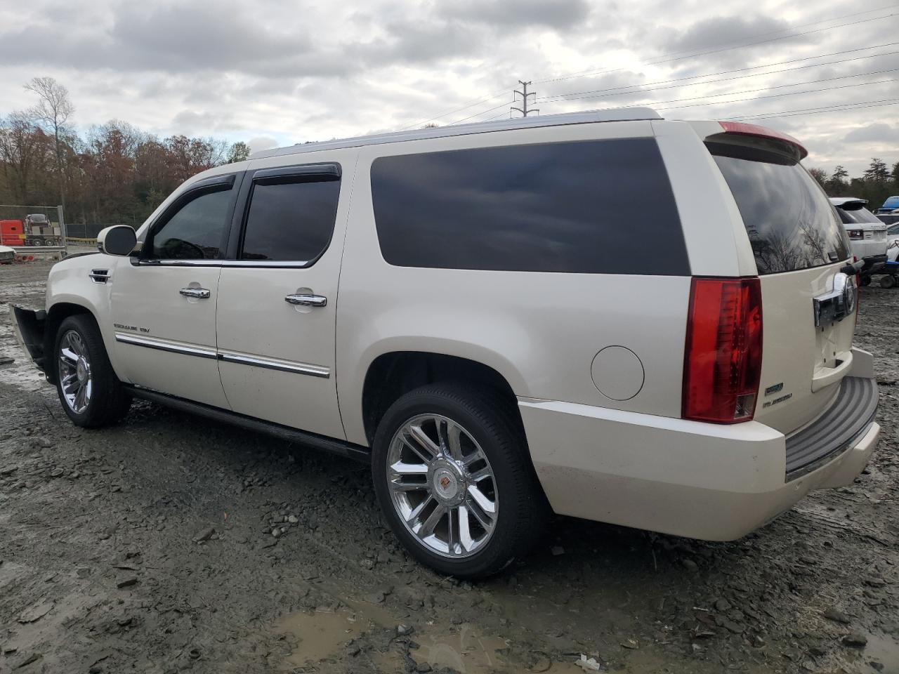 2012 Cadillac Escalade VIN 1GYS3KEF0CR297919 Copart auction photo, front end damage thumbnail 2