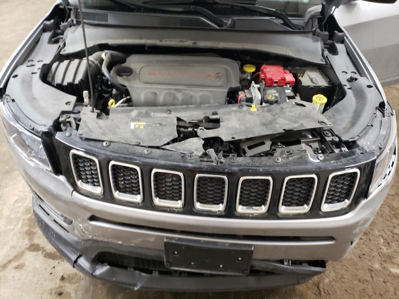 2019 Jeep Compass VIN 3C4NJDBB5KT829001 Copart auction photo, front end damage thumbnail 14