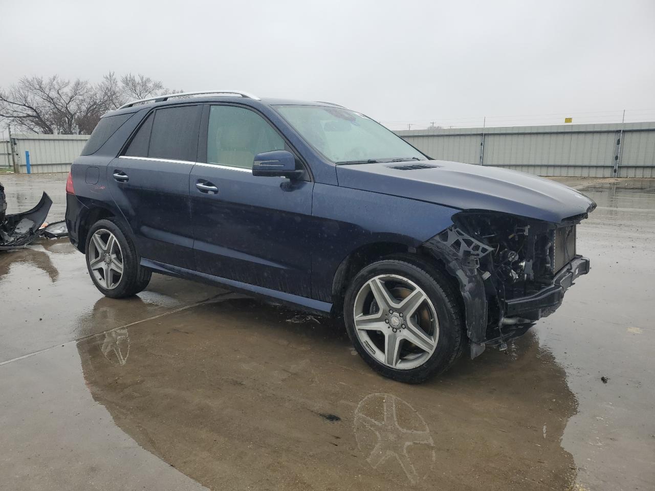 2016 Mercedes-Benz GLE VIN 4JGDA5GB7GA729390 Copart auction photo, front end damage thumbnail 4