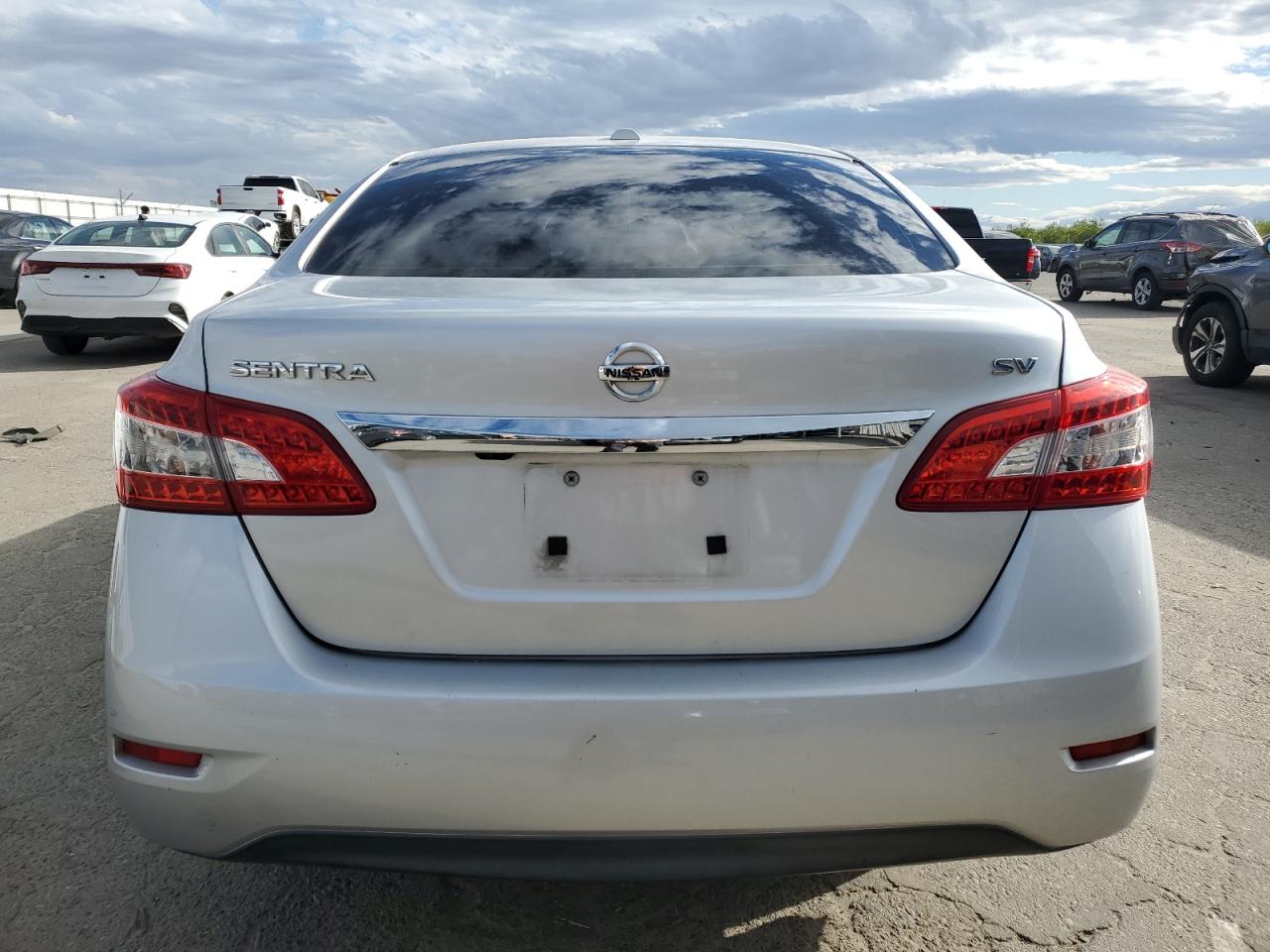 2015 Nissan Sentra VIN 3N1AB7AP6FY381339 Copart auction photo, front end damage thumbnail 6