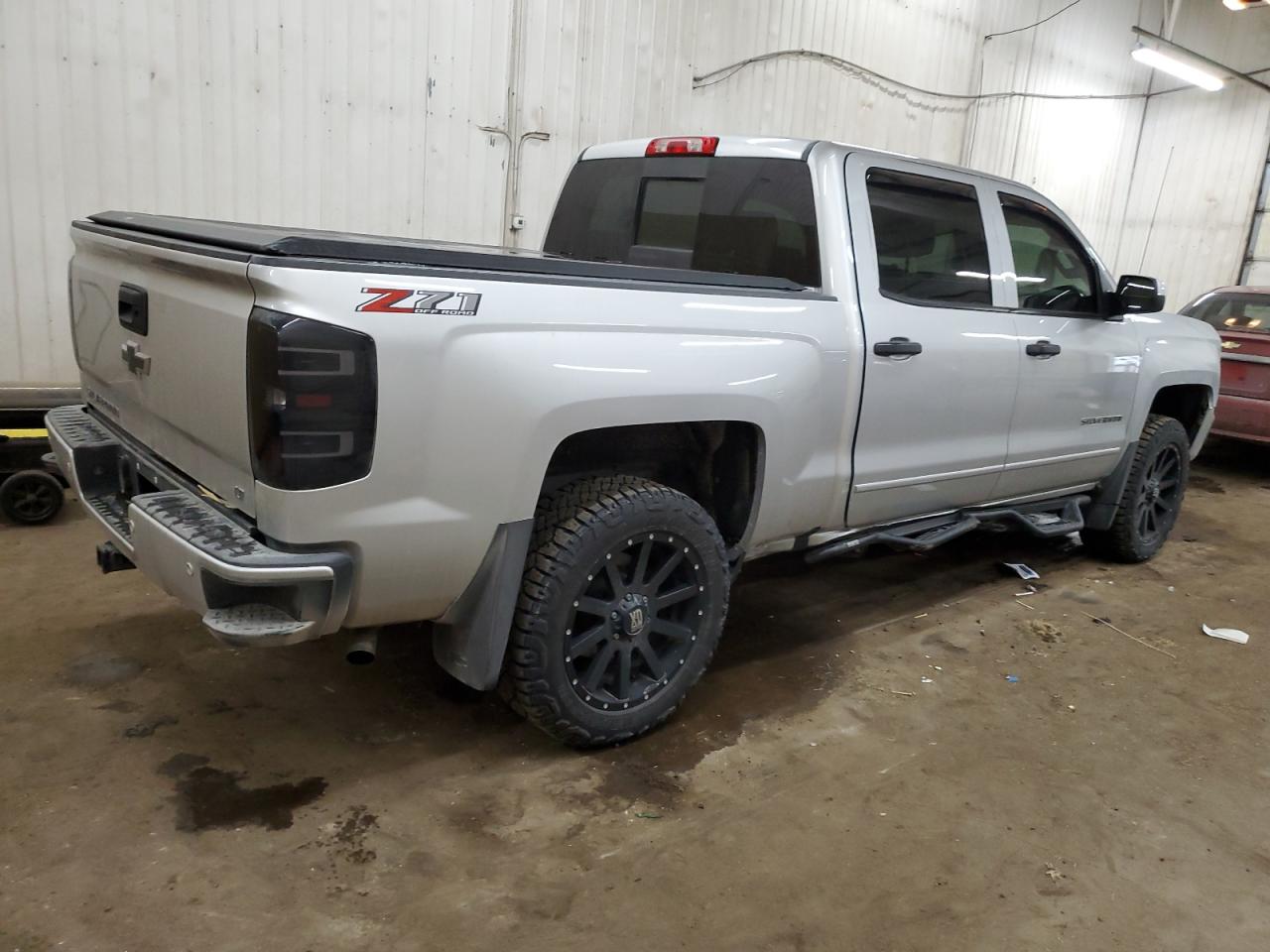 2018 Chevrolet Silverado VIN 3GCUKRECXJG633718 Copart auction photo, side damage thumbnail 3