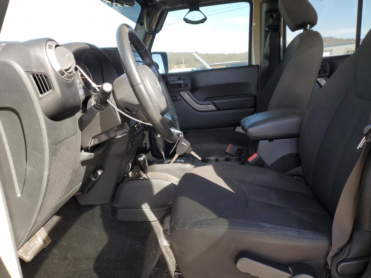2018 Jeep Wrangler VIN 1C4BJWDG5JL878507 Copart auction photo, front end / minor dent/scratches damage thumbnail 7