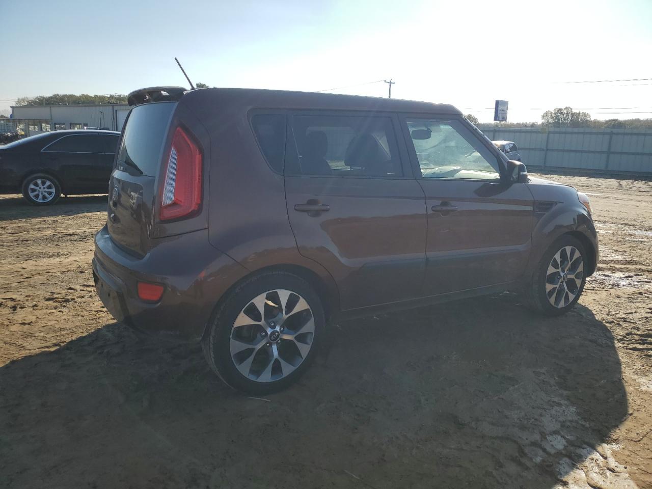2012 KIA Soul VIN KNDJT2A66C7420884 Copart auction photo, front end / minor dent/scratches damage thumbnail 3