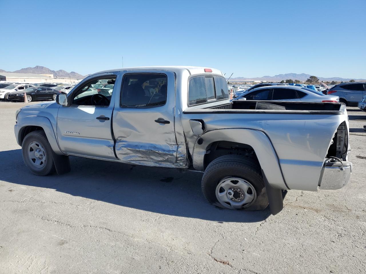 2006 Toyota Tacoma VIN 5TEJU62N16Z270030 Copart auction photo, side / rear end damage thumbnail 2