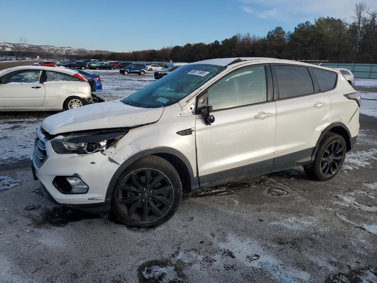 2017 Ford Escape VIN 1FMCU9GD0HUC70635