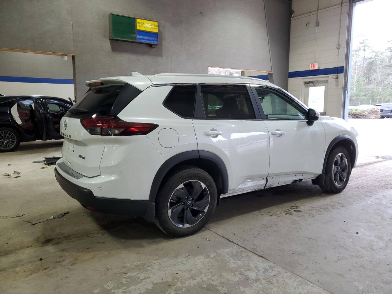 2024 Nissan Rogue VIN JN8BT3BBXRW447188 Copart auction photo, side damage thumbnail 3