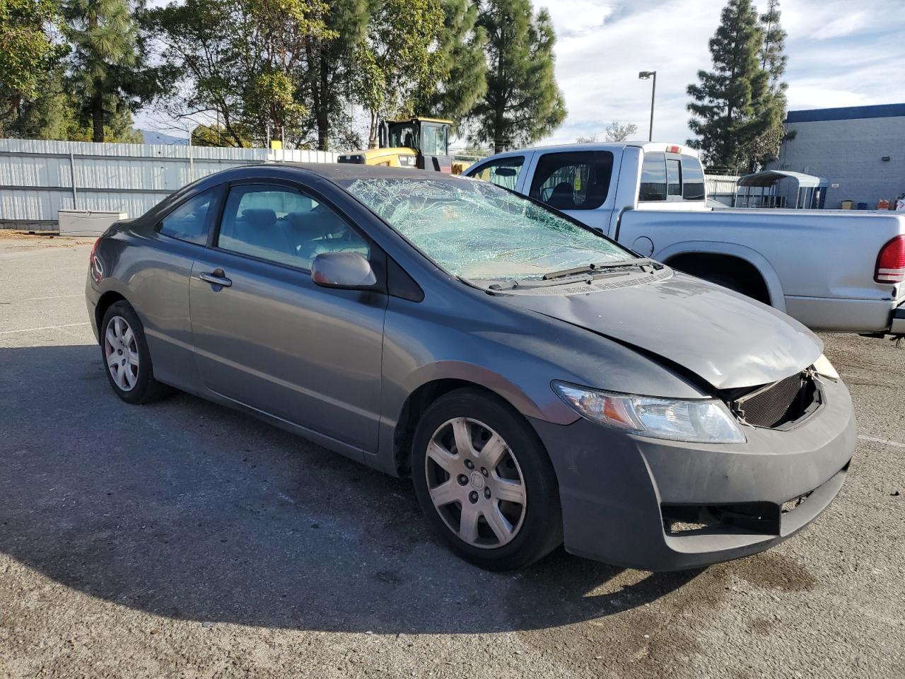 2010 Honda Civic VIN 2HGFG1B63AH524643 Copart auction photo, front end / top/roof damage thumbnail 4