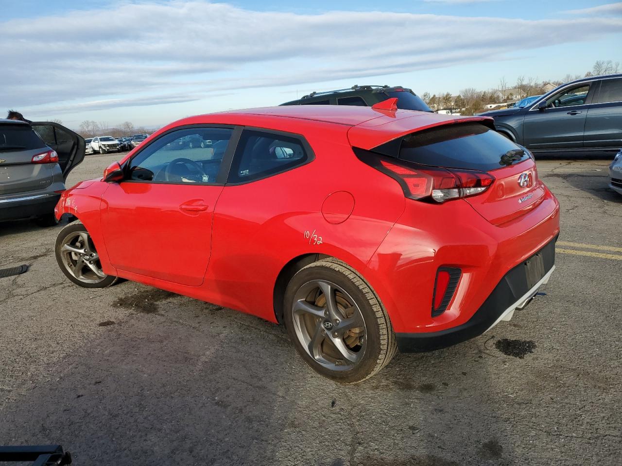 2019 Hyundai Veloster VIN KMHTG6AF9KU016364 Copart auction photo, front end damage thumbnail 2