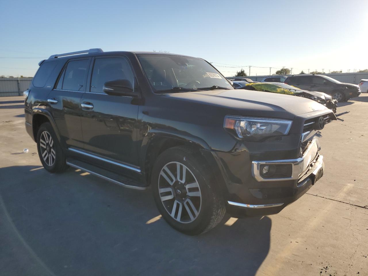 2021 Toyota 4Runner VIN JTEDU5JR5M5241539 Copart auction photo, front end damage thumbnail 4