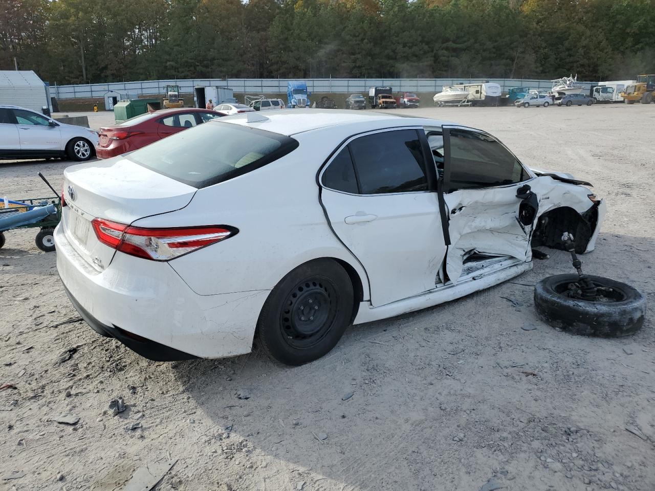 2019 Toyota Camry VIN 4T1B31HK8KU514097 Copart auction photo, side / undercarriage damage thumbnail 3