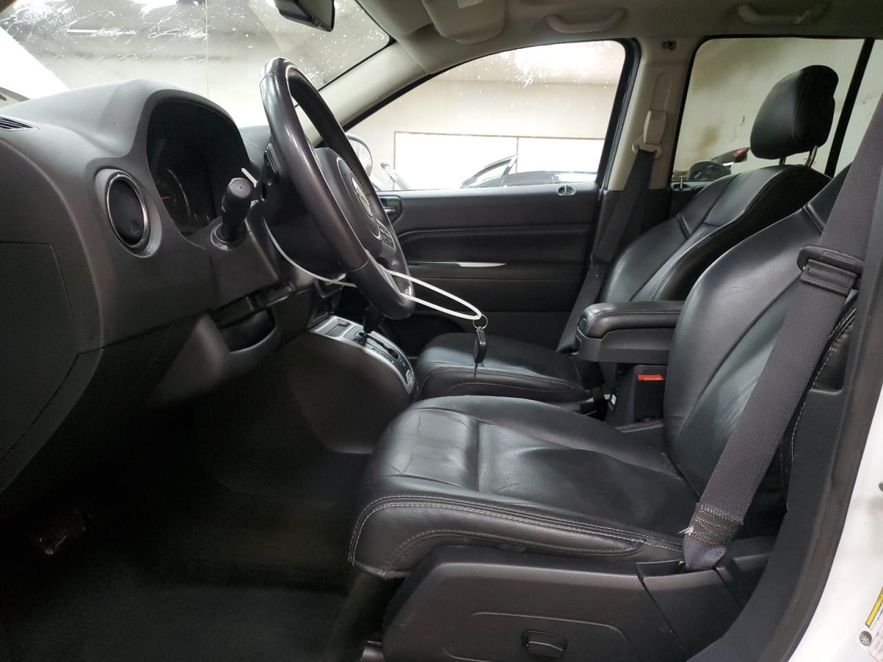 2017 Jeep Compass VIN 1C4NJCEB5HD185083 Copart auction photo, front end / minor dent/scratches damage thumbnail 7