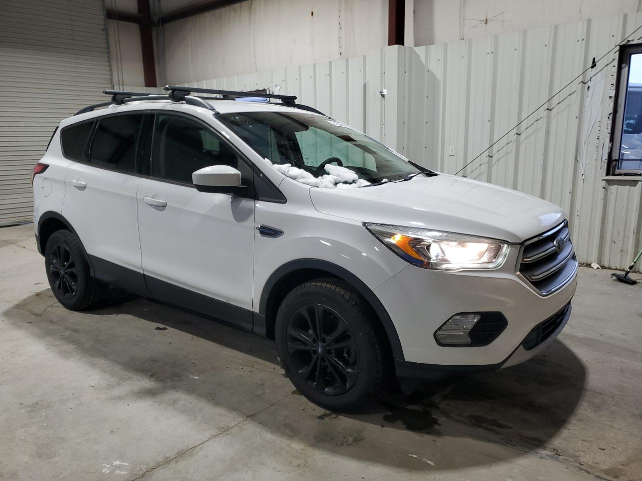 2017 Ford Escape VIN 1FMCU9GD0HUA51870 Copart auction photo, mechanical damage thumbnail 4