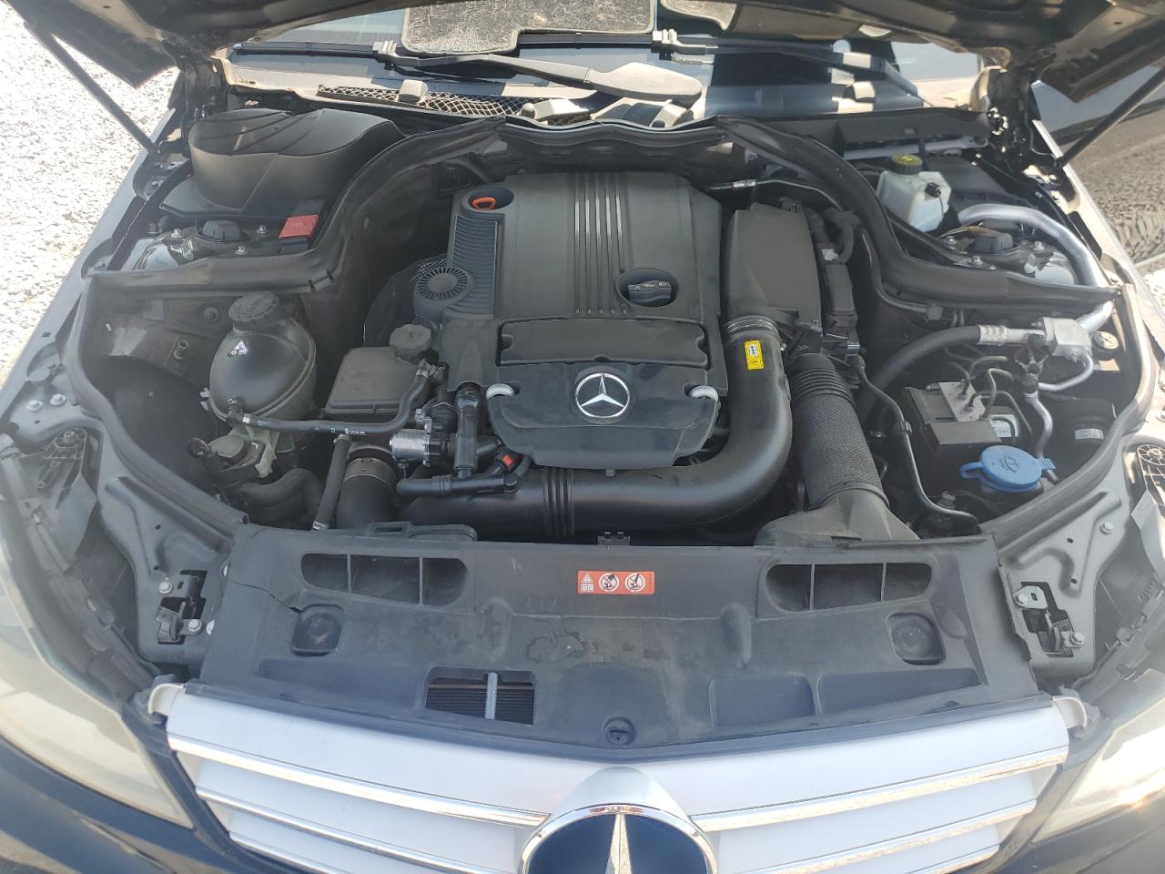 2012 Mercedes-Benz C-klasse VIN WDDGF4HB0CR228564 Copart auction photo, front end / minor dent/scratches damage thumbnail 13