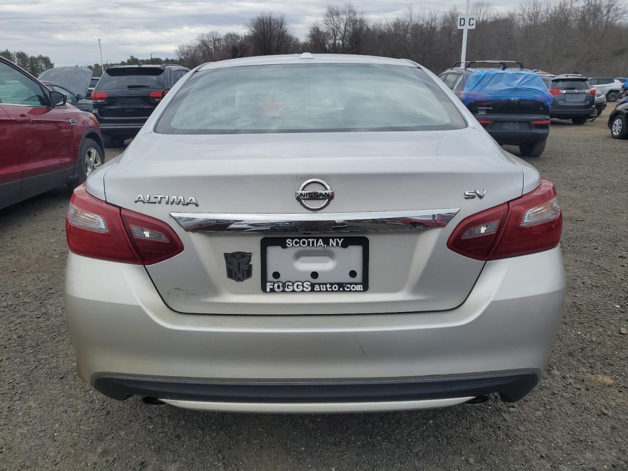 2018 Nissan Altima VIN 1N4AL3AP2JC256428 Copart auction photo, front end / minor dent/scratches damage thumbnail 6