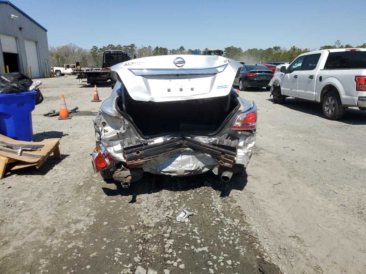 2014 Nissan Altima VIN 1N4AL3AP7EC265583 Copart auction photo, rear end damage thumbnail 6