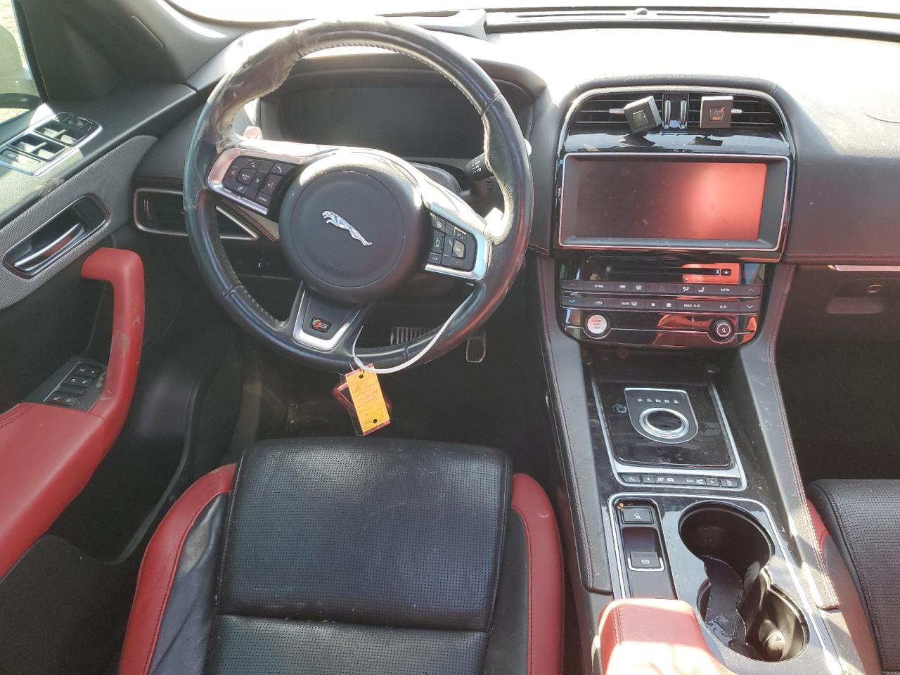 2017 Jaguar F-Pace VIN SADCM2BV2HA097878 Copart auction photo, water/flood damage thumbnail 8