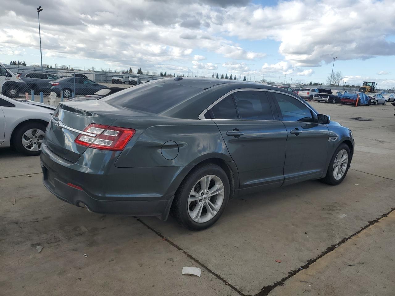 2016 Ford Taurus VIN 1FAHP2D8XGG154121 Copart auction photo, side / rear end damage thumbnail 3